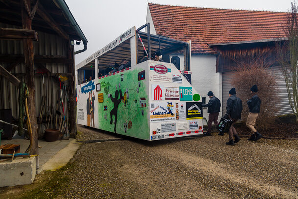 Thumbnail: JA 15792 Faschingswagen Landjugnend 01_03_2025.jpg